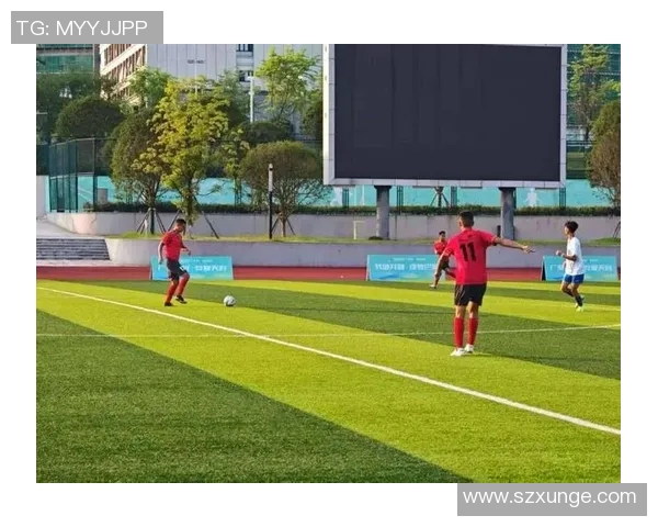 中国足球界的阳刚之气代表他以坚韧与激情书写传奇人生